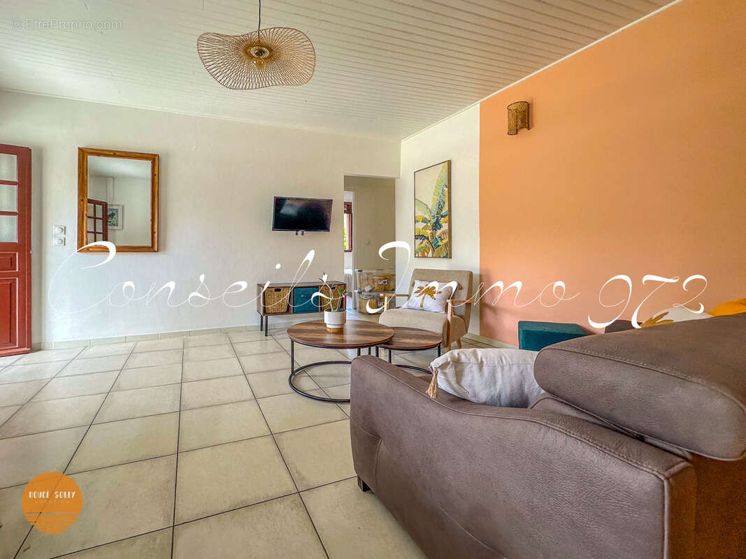 Maison à RIVIERE-PILOTE