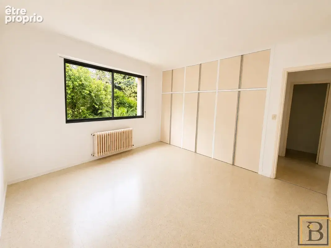 Résidence sécurisée - vaste 5 pièces de 140 m2 avec terrasse 40 m2 - photo 16