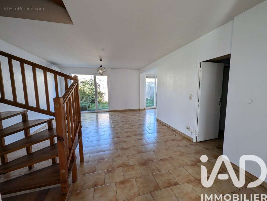 Photo 2 - Maison à COGNAC