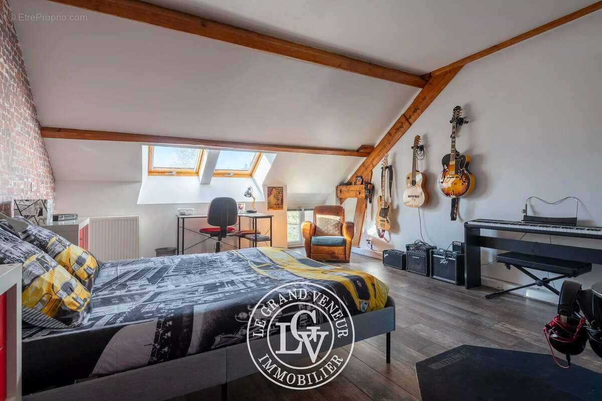 Maison à SAMOIS-SUR-SEINE