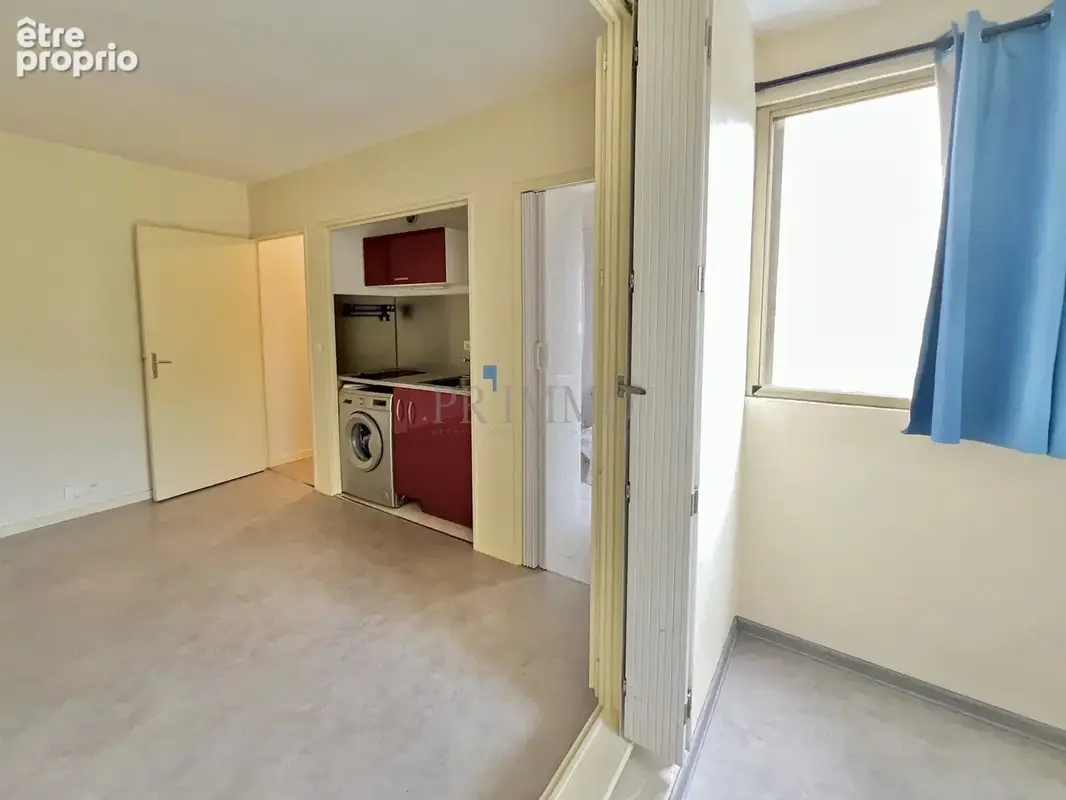 Fréjus studio avec loggia fermée à vendre, proche Centre - photo 5