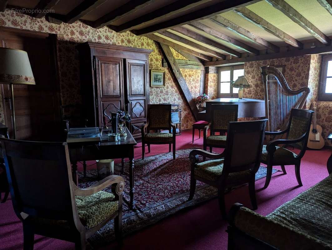 Manoir du XVIIe siècle sur 14500 m² de terrain - photo 14