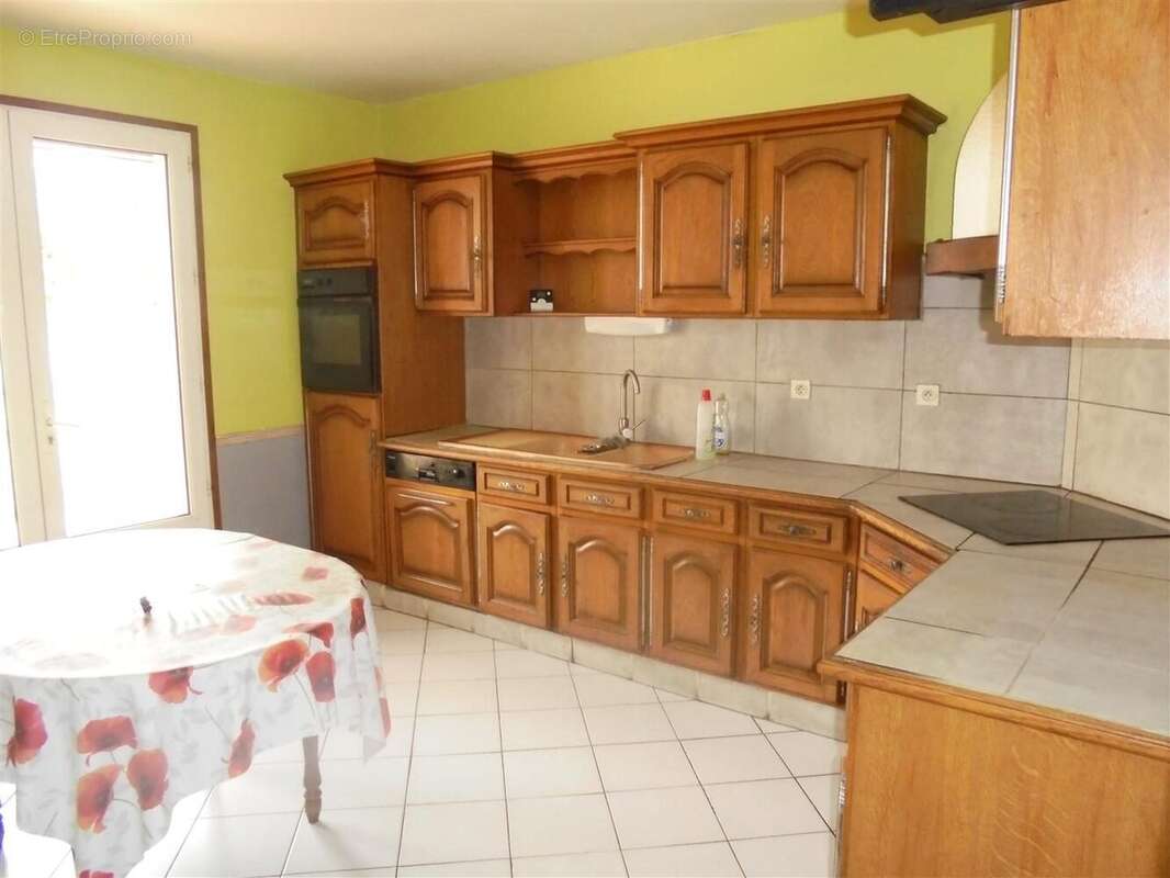 Maison à SAINT-JULIEN-DU-PUY