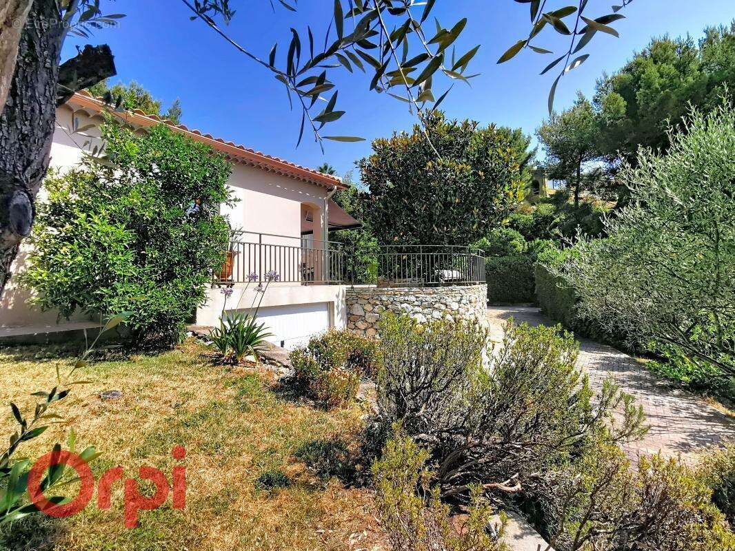 Maison à LA CADIERE-D'AZUR