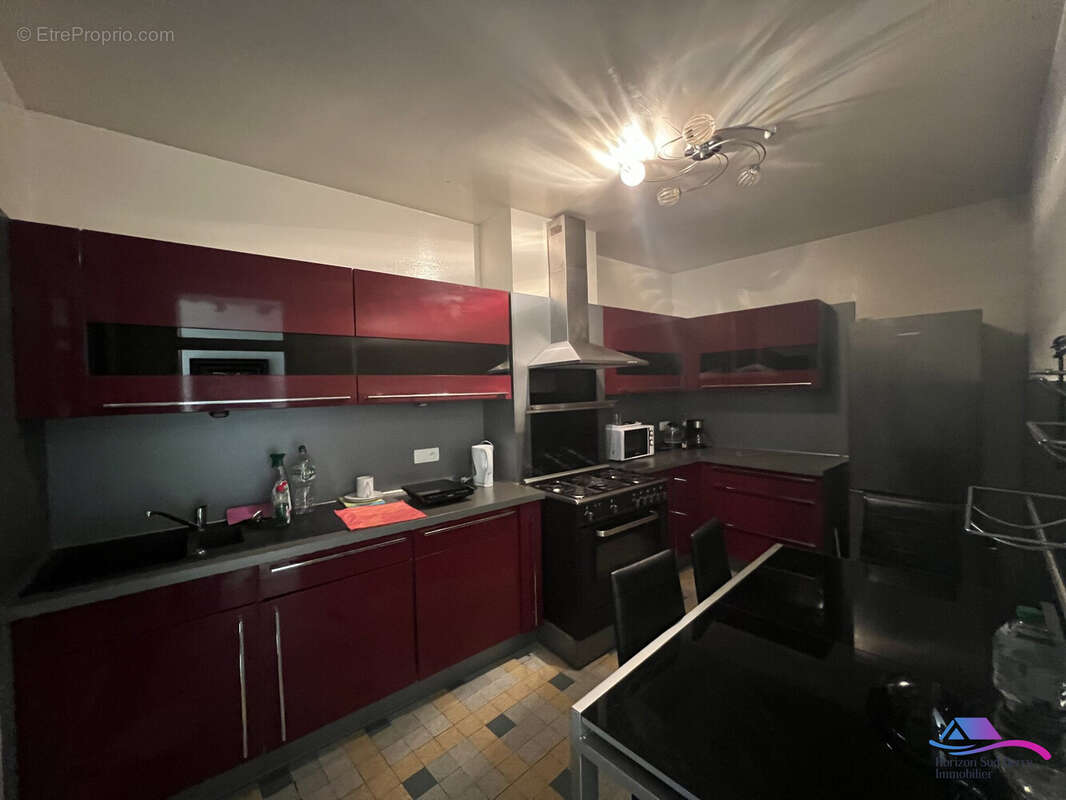 CUISNIE APPARTEMENT - Maison à CHATEAUMEILLANT