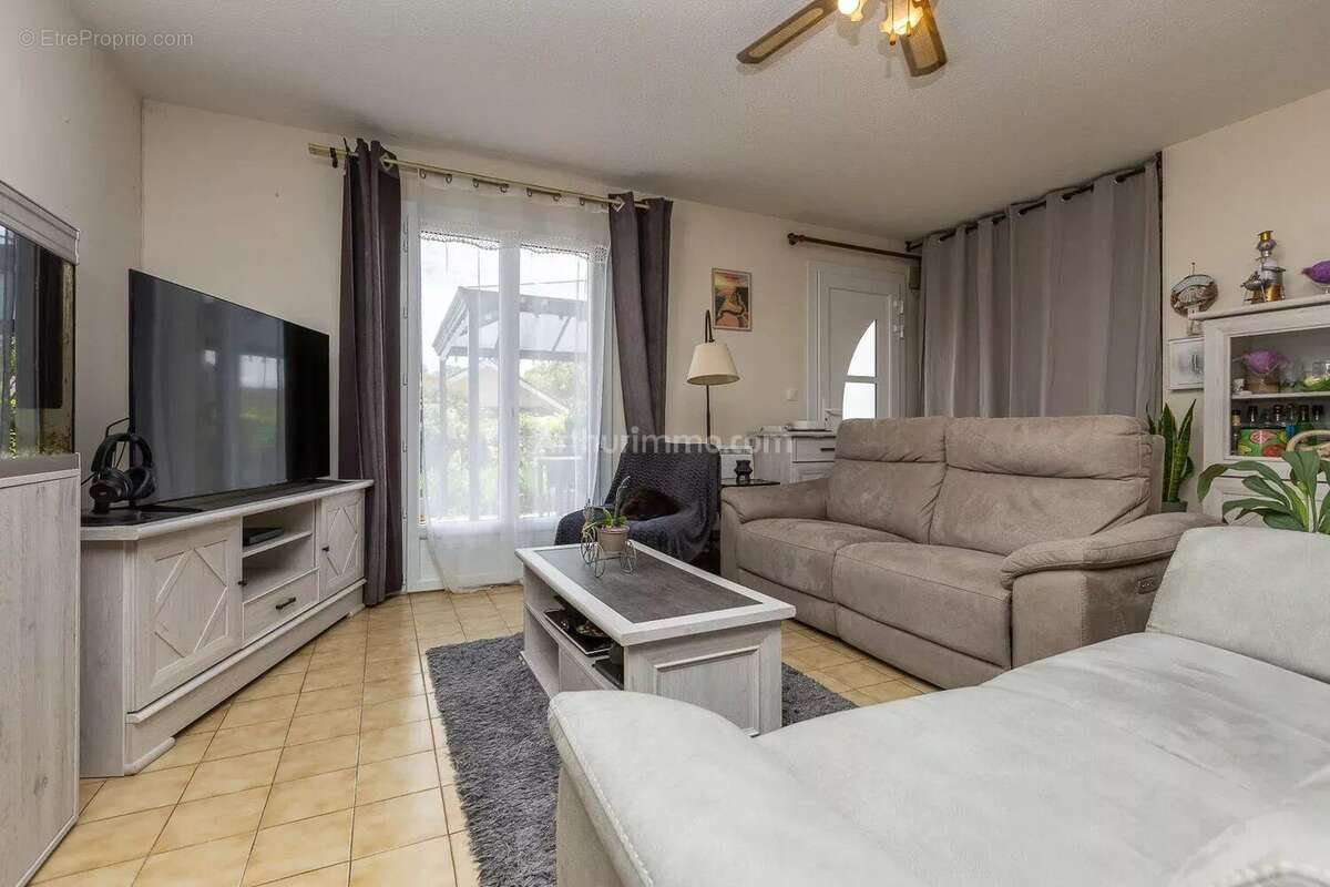 Maison à DOLOMIEU