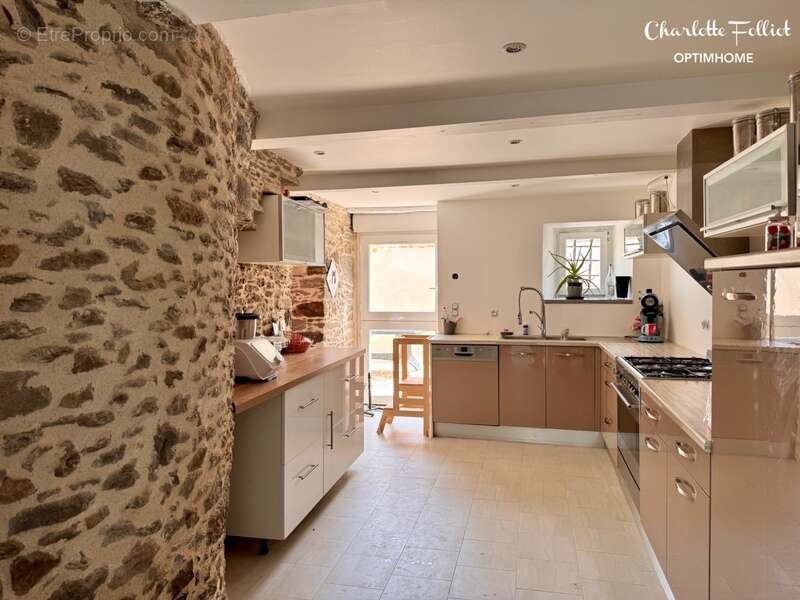 Maison à LE MINIHIC-SUR-RANCE