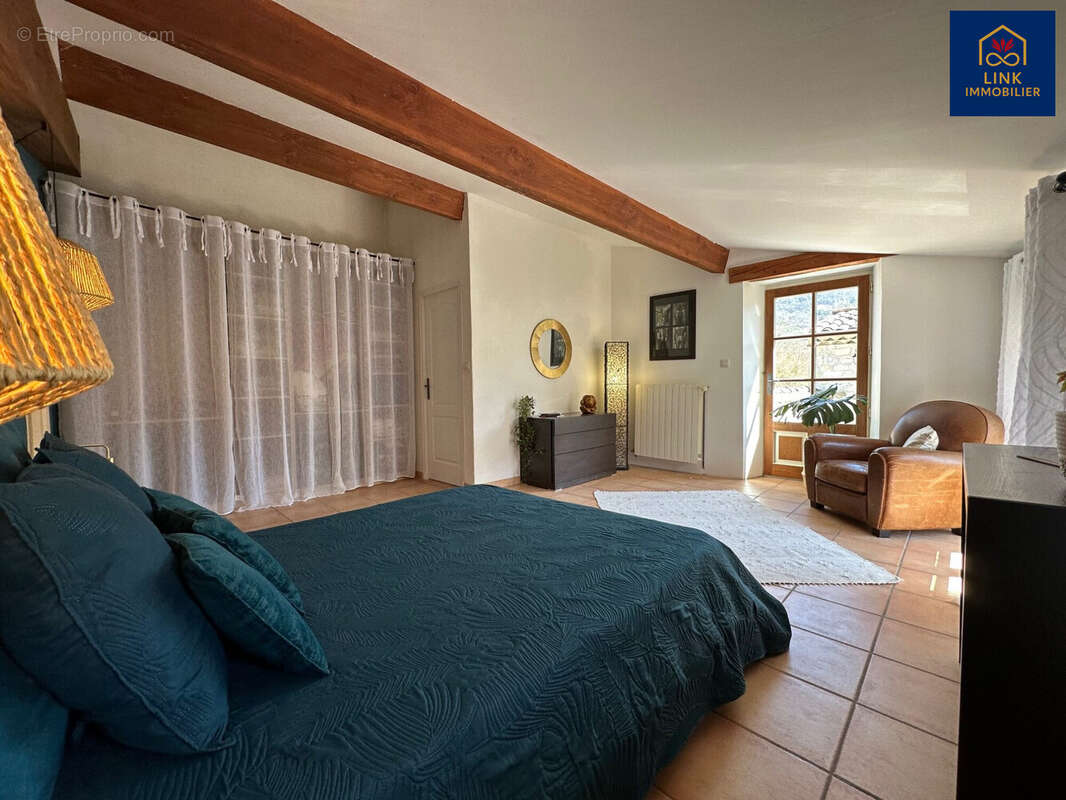 CHAMBRE - Maison à CRUPIES