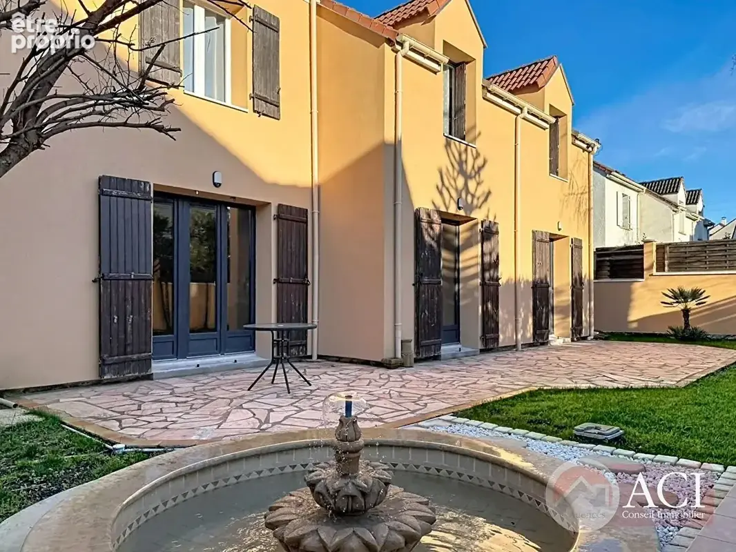 Maison à MONTMAGNY