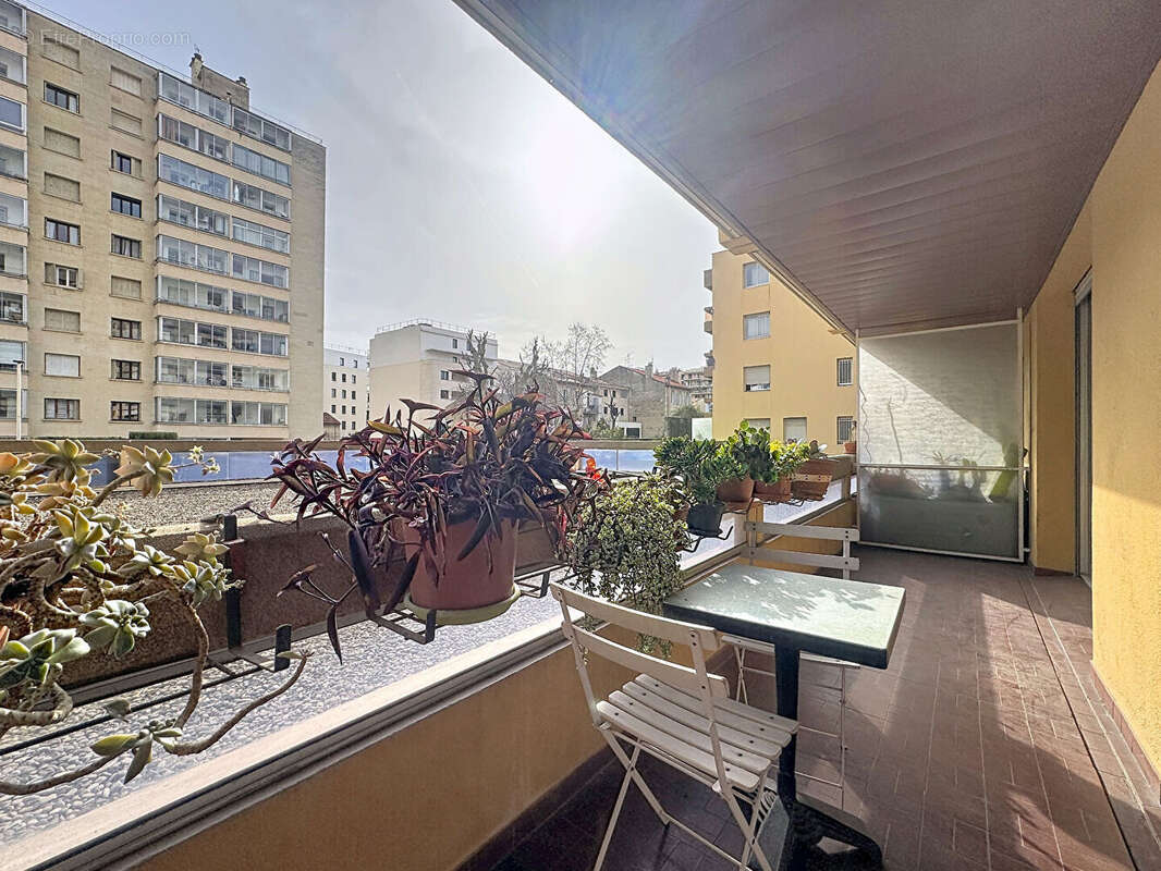 Appartement à MARSEILLE-8E