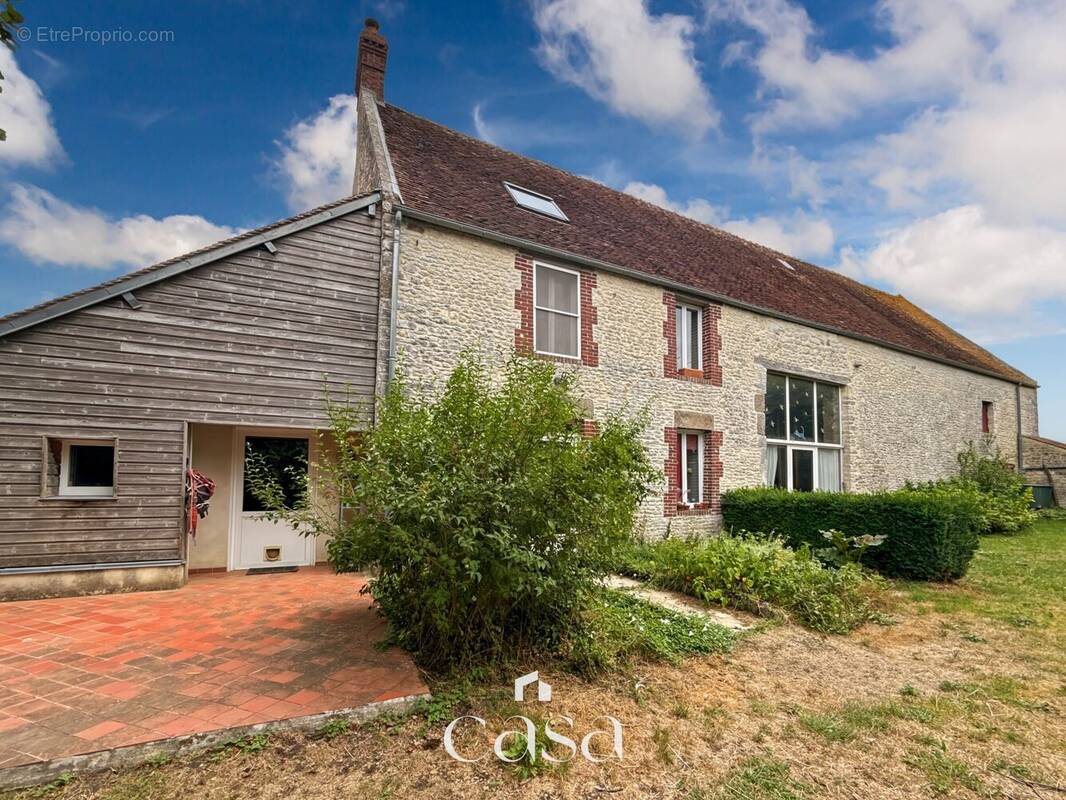 Maison à BAZOCHES-AU-HOULME
