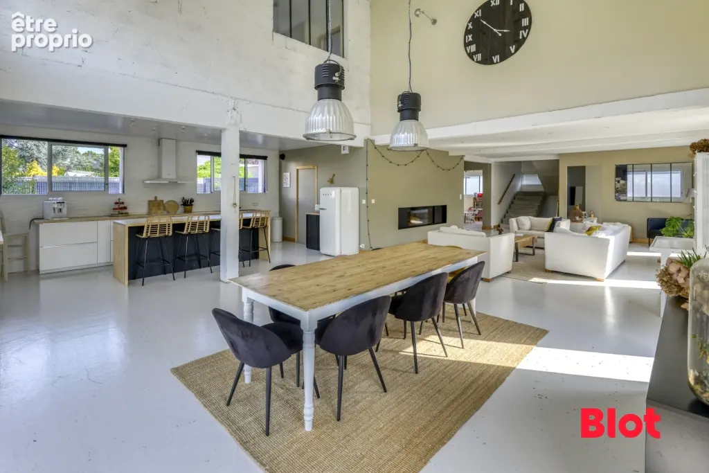 Maison 221 m² à Orvault  - photo 2
