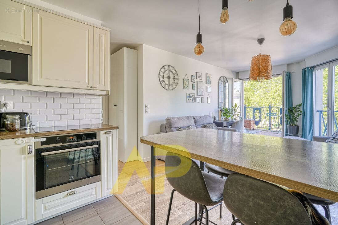 Appartement à LE PLESSIS-ROBINSON