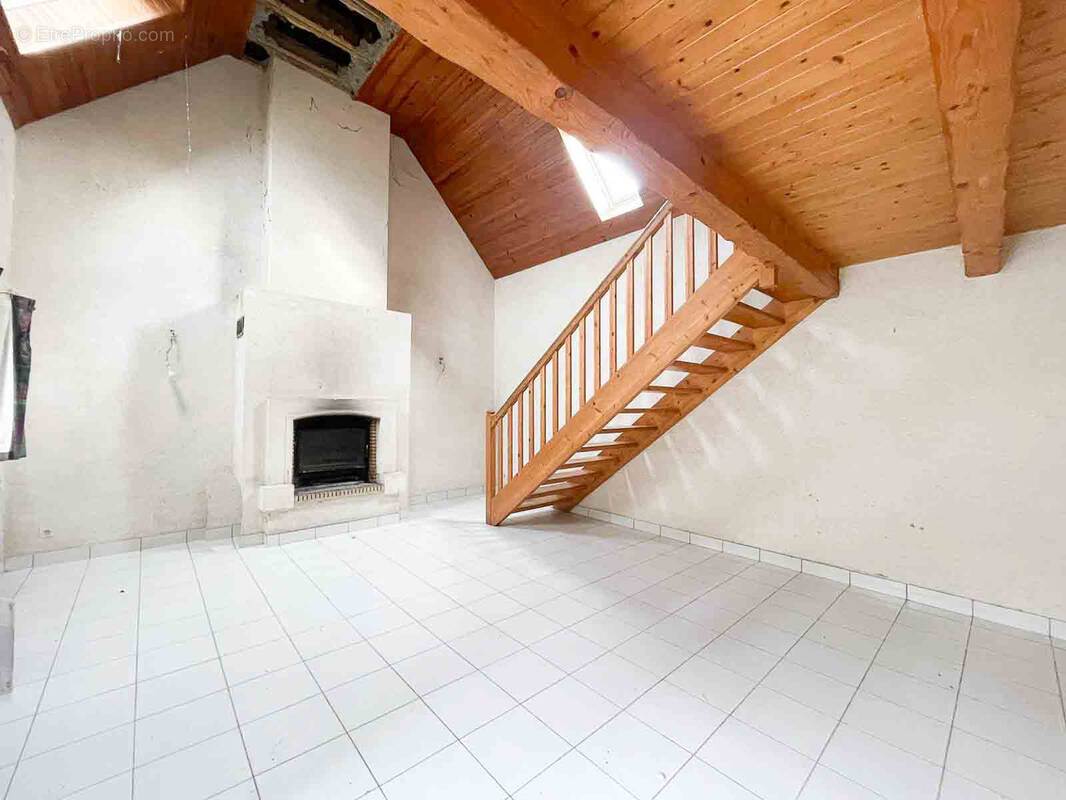 Maison à PLOUNEOUR-MENEZ