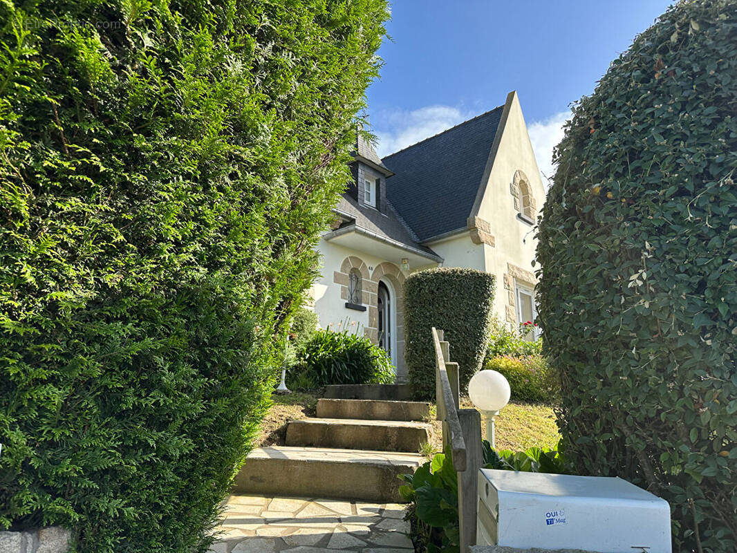 Maison à TREGUEUX