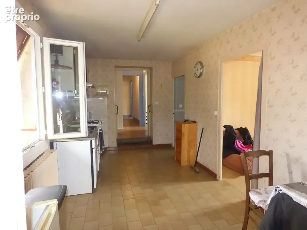 Saint-trivier-de-courtes,maison 120 m² à rénover  sur un terrain 541 m² - photo 11