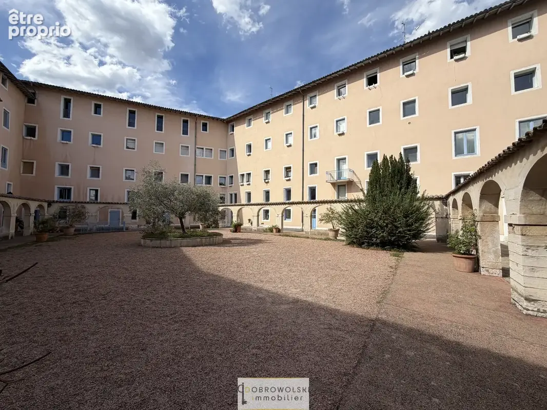 Appartement à CONDRIEU