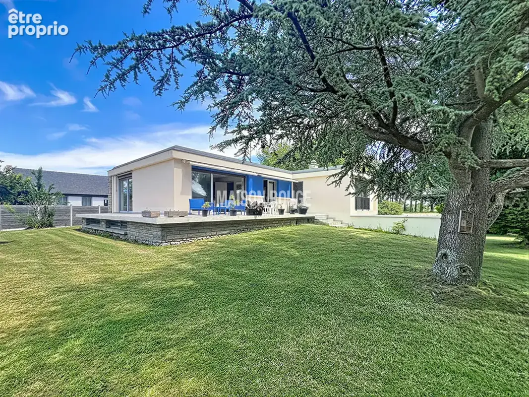 Maison à LE VIVIER-SUR-MER