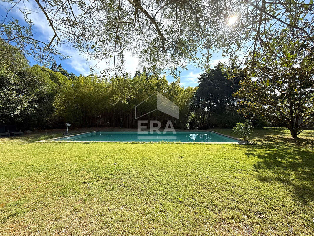 Terrain à BOUC-BEL-AIR