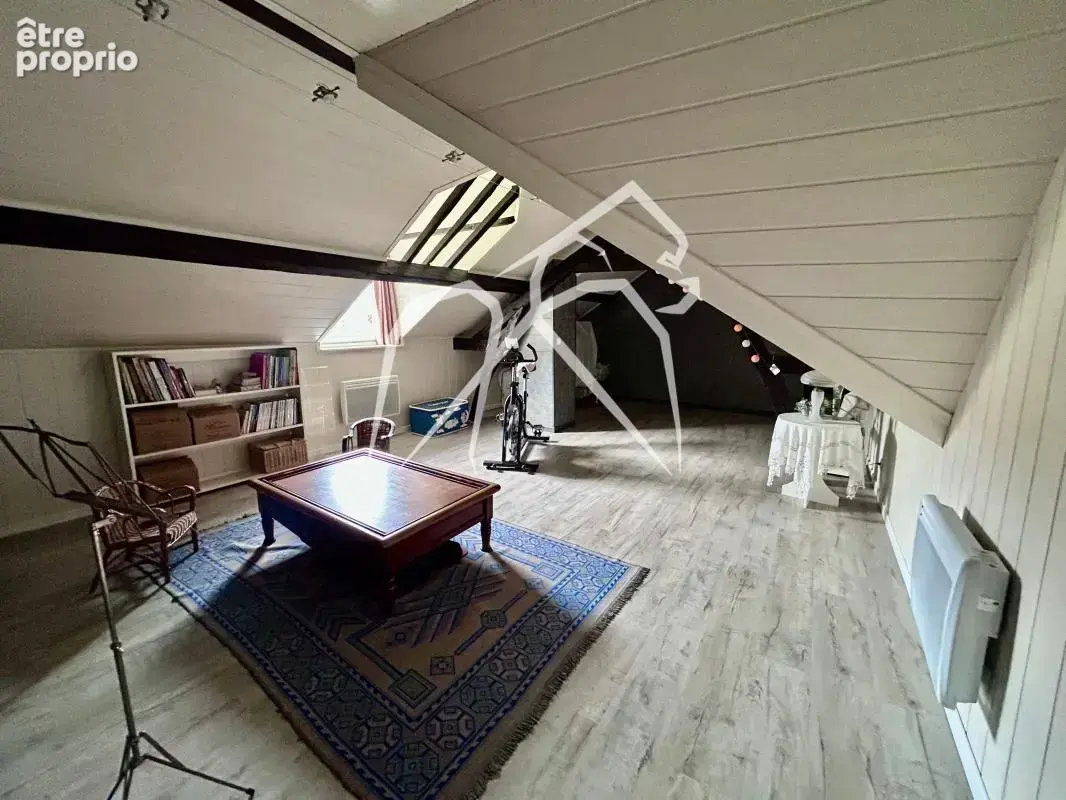 Maison  7 pièces  Propriété de Charme  201 m² - photo 3