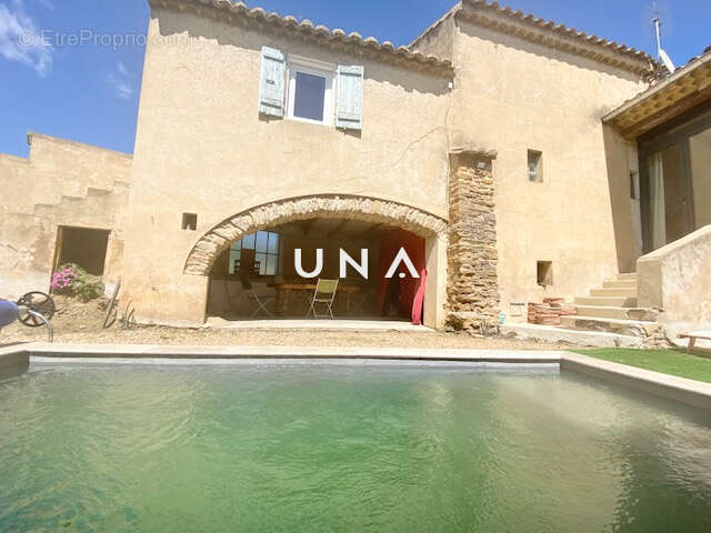 Maison à UZES