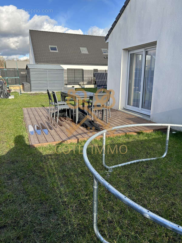 Maison à OSTRICOURT