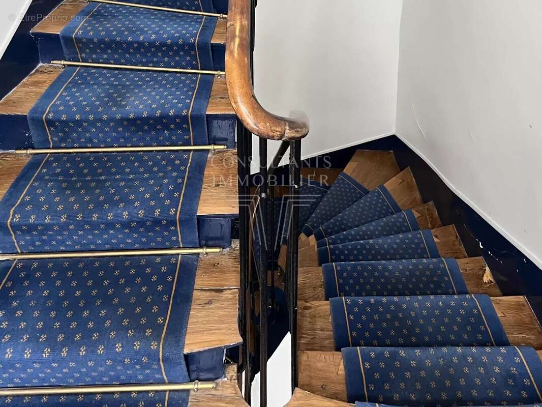 Appartement à PARIS-7E