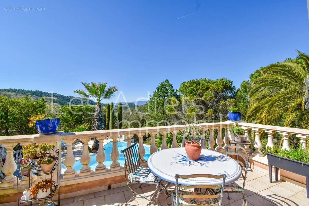 Maison à LES ADRETS-DE-L'ESTEREL