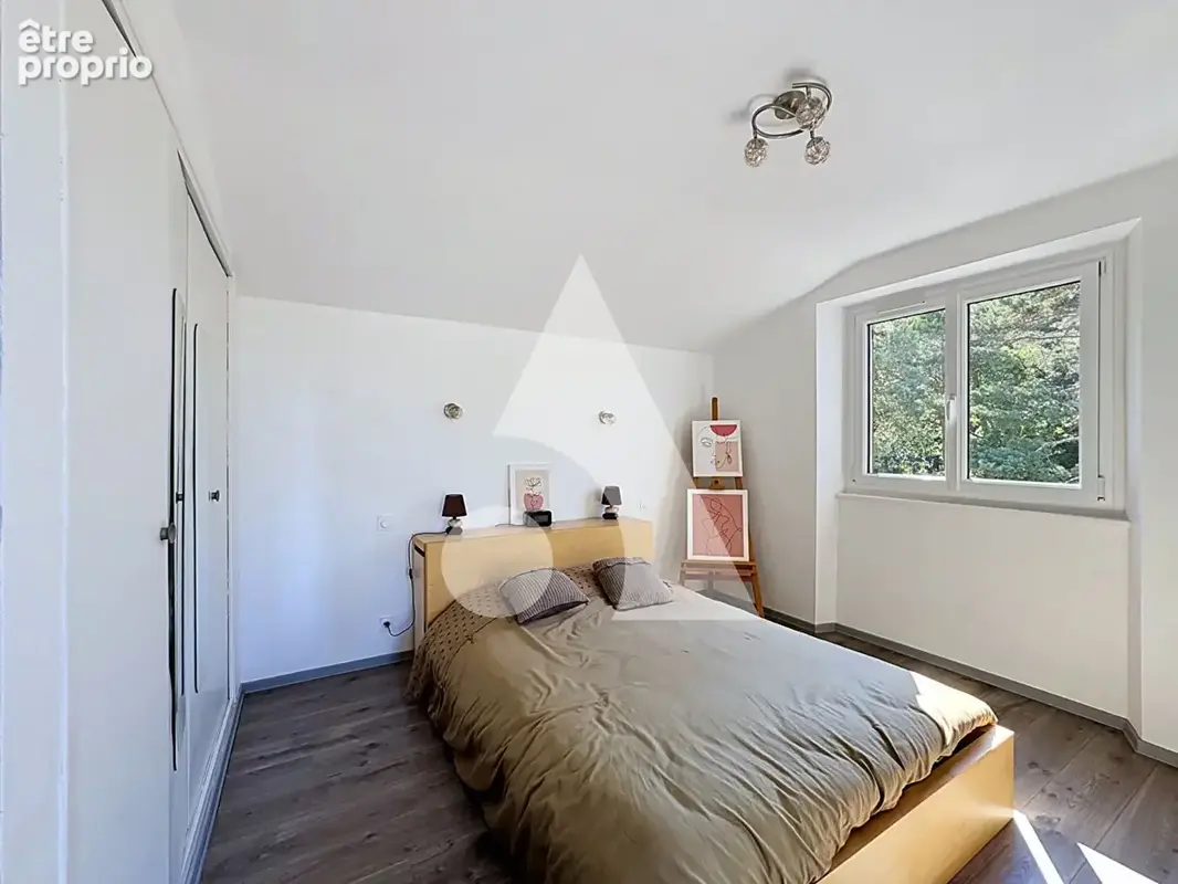 Une maison rénovée au coeur d'un environnement rare/Users/thevenetloula/Downloads/24b3d1dc-3c41-415d-b6ec-c535baa79beb.JPG - photo 8