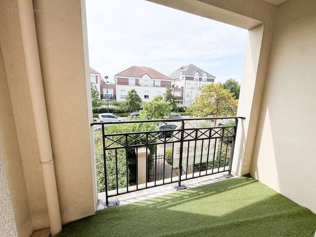 Appartement 44 m² à Magny-Le-Hongre  - photo 2