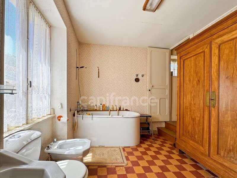 Maison à CHATILLON-EN-BAZOIS