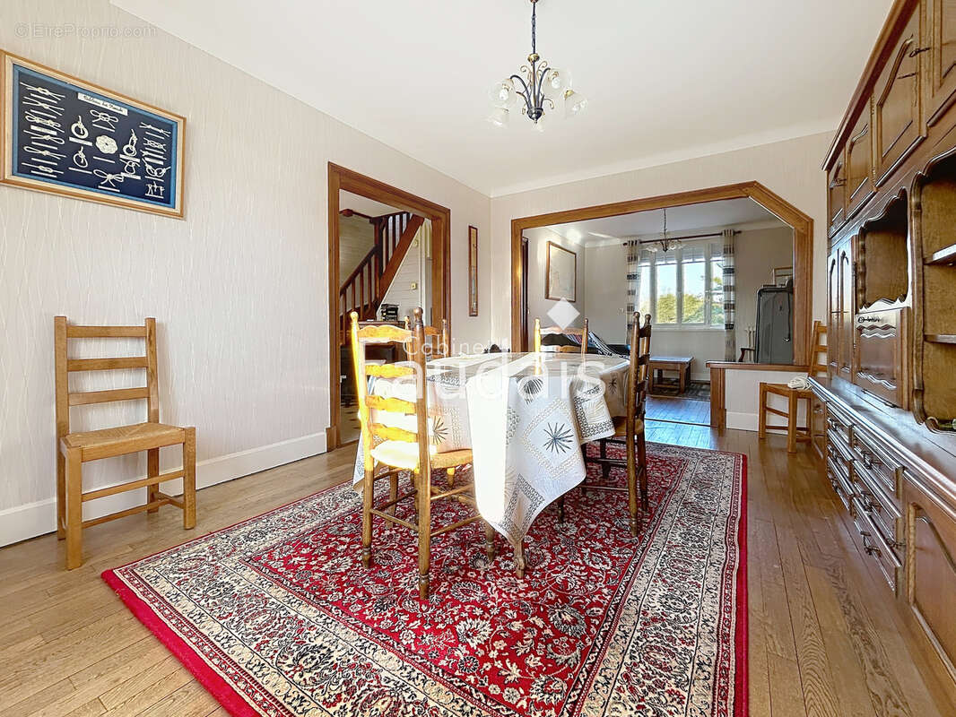 Maison à GRANDCAMP-MAISY