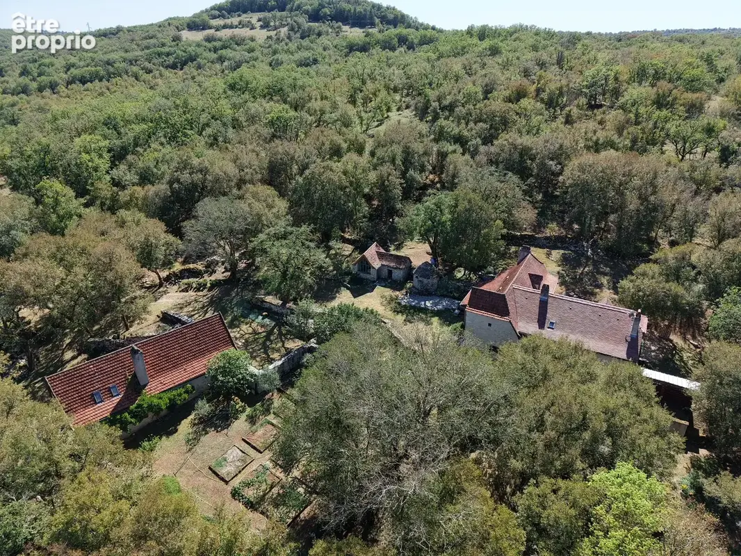 Propriété d' exception sur plus de 9 hectares . - photo 32