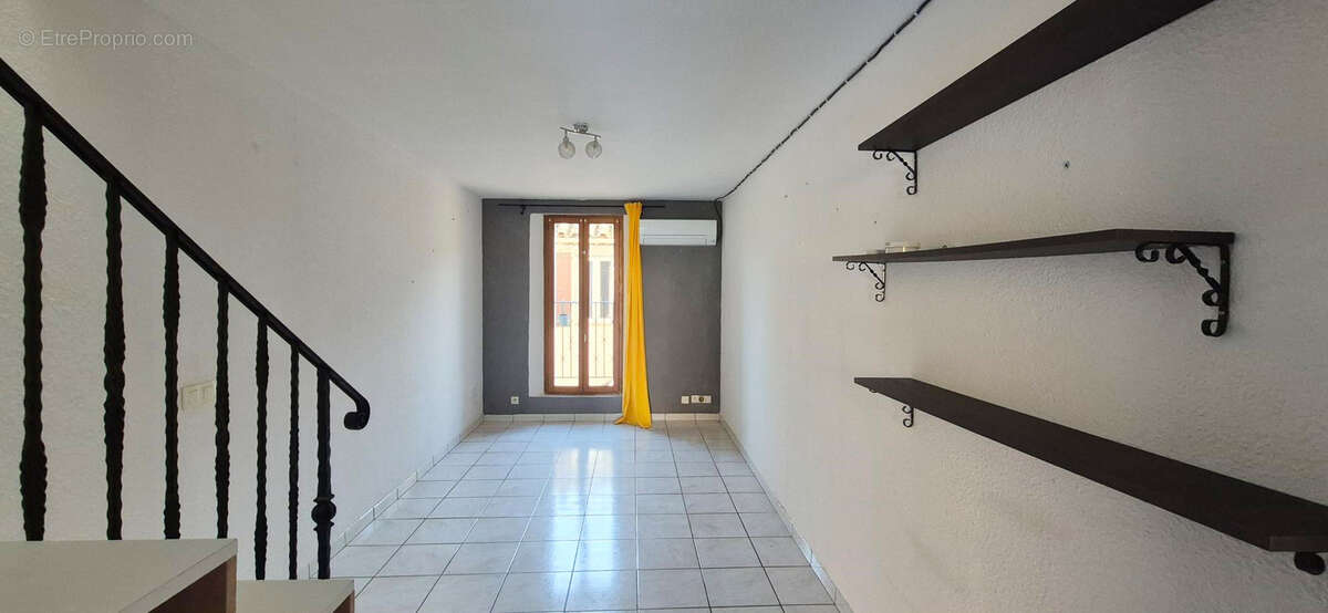 Appartement à LE CASTELLET