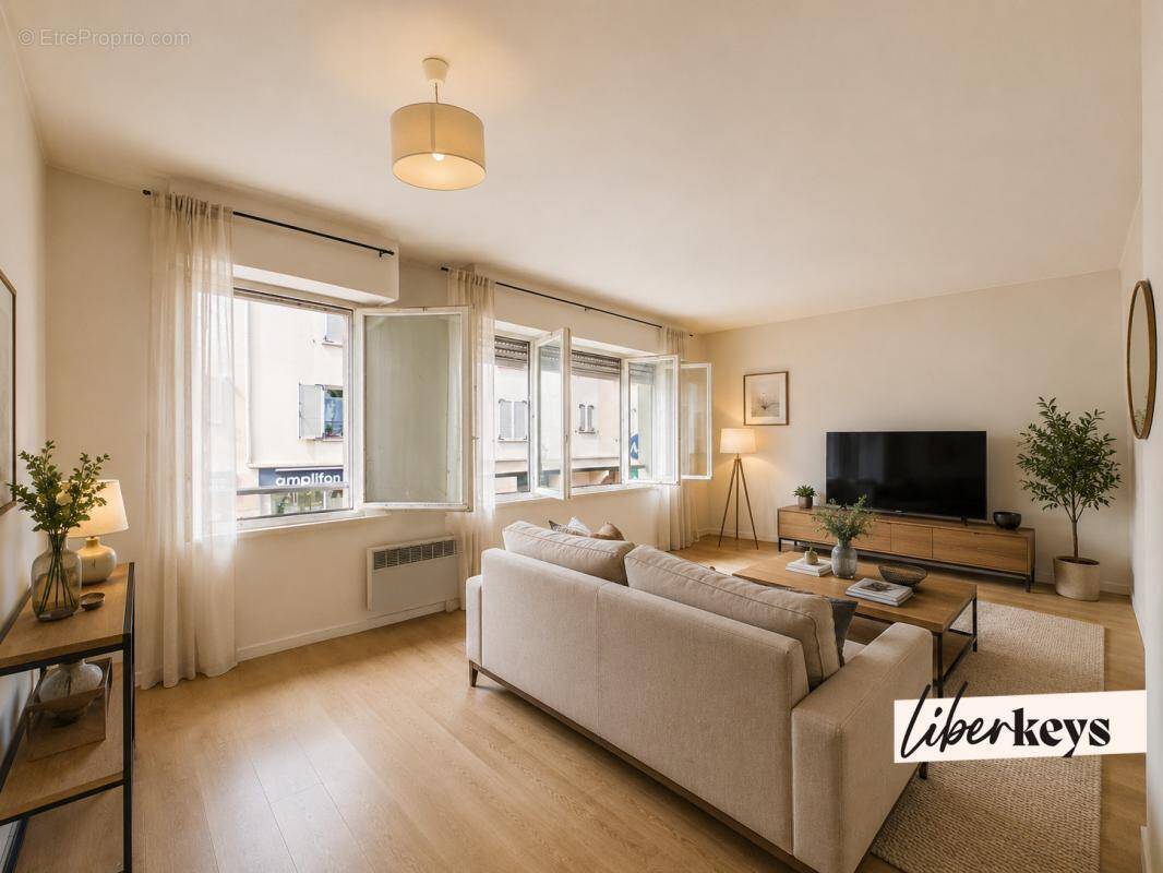 Appartement à LES CLAYES-SOUS-BOIS