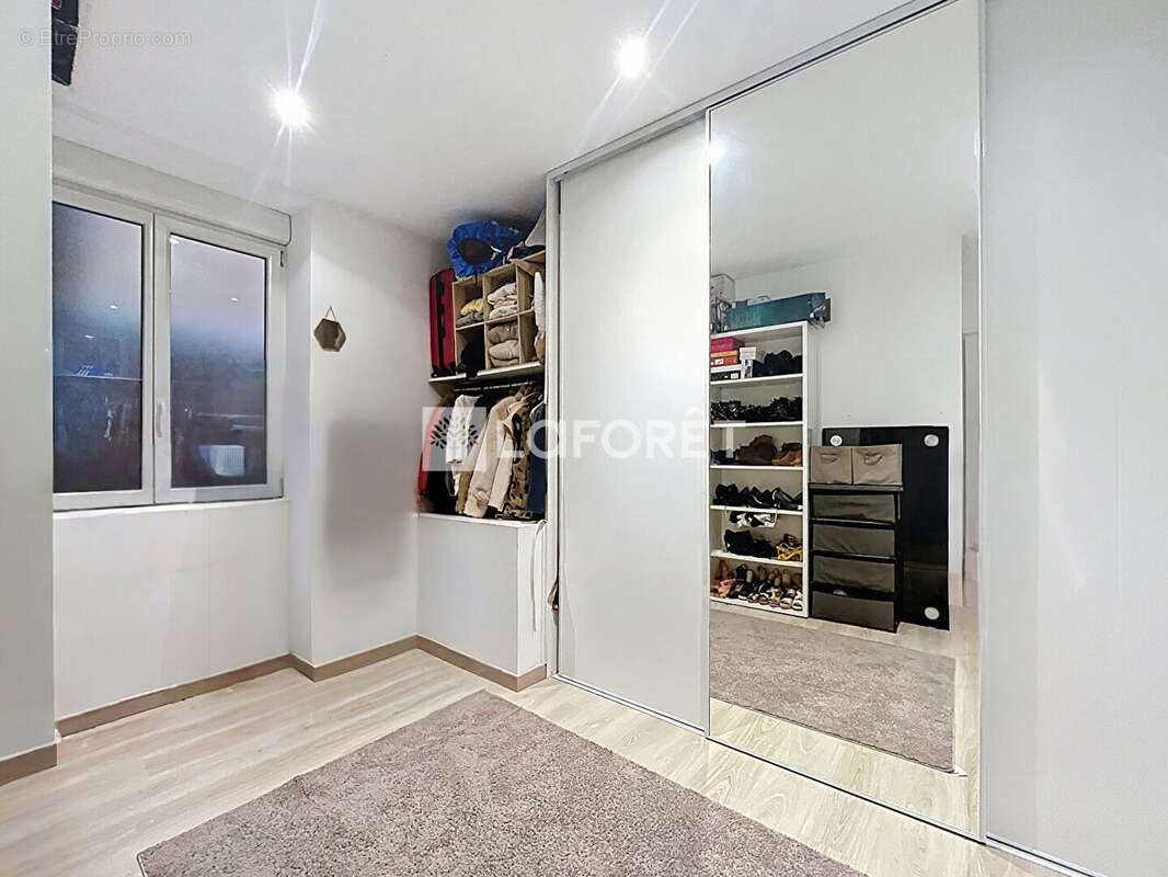 Appartement à SAINT-LAURENT-SUR-SAONE