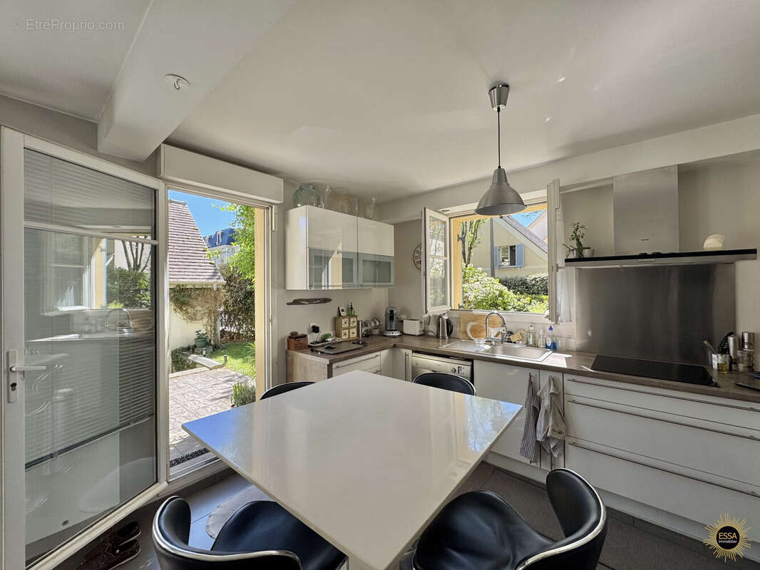 Maison à NOISY-LE-ROI