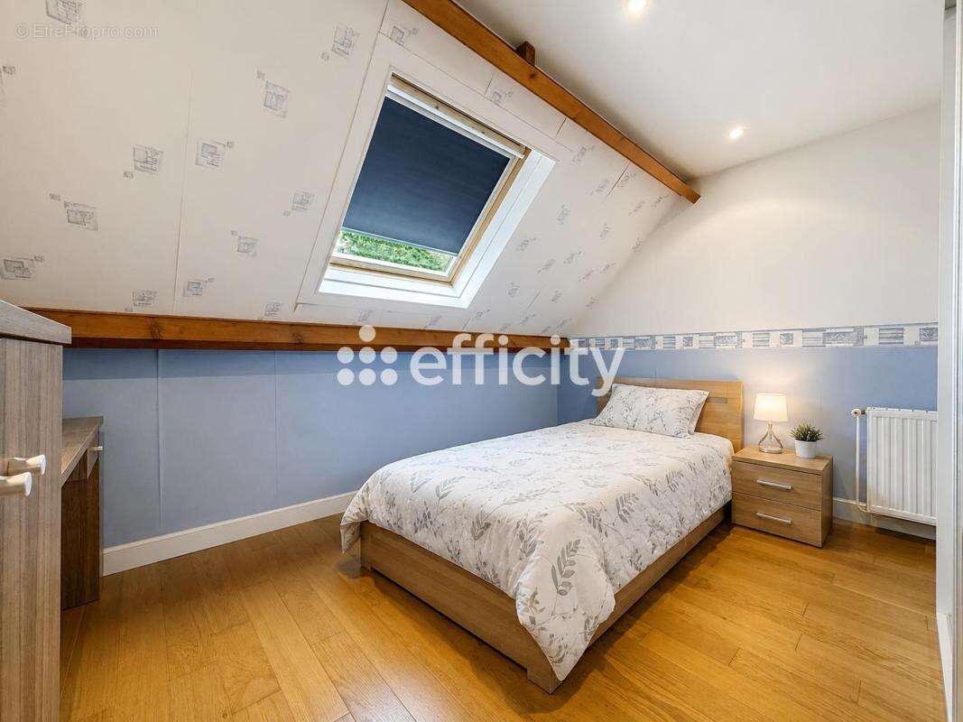 Maison 153 m² à Chevry-Cossigny  - photo 9