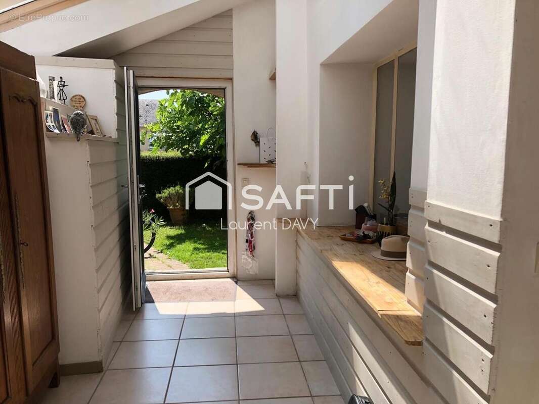 Maison 99 m² à Nonant-Le-Pin  - photo 2