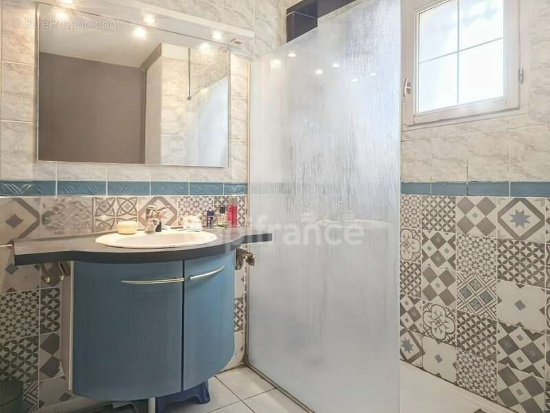 Maison à VILLAINES-SOUS-LUCE