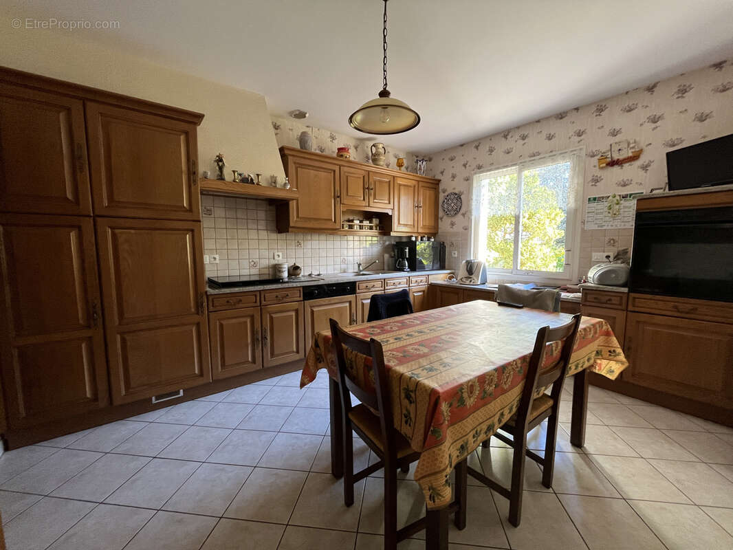 Maison à LE CELLIER