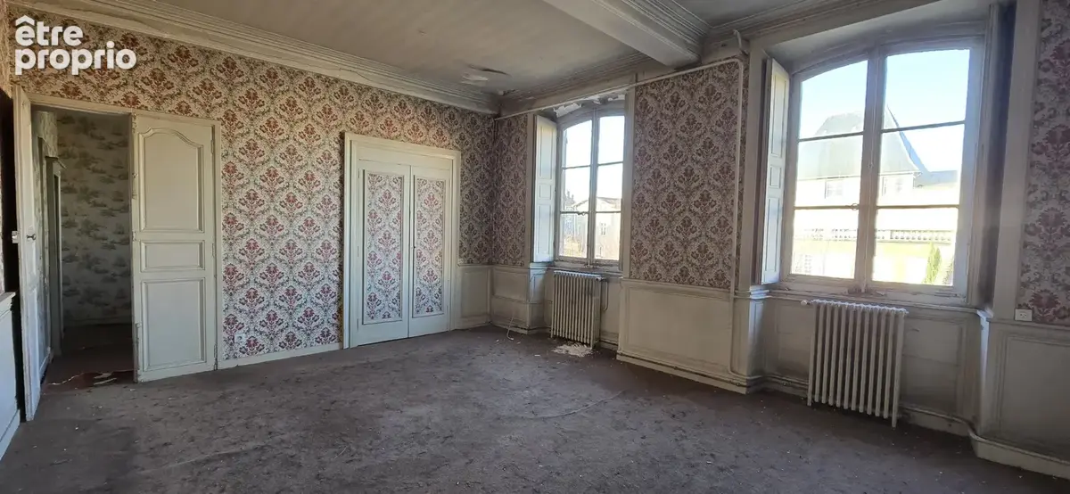Appartement de 87m2 dans le centre historique de Riom a rénover. - photo 3