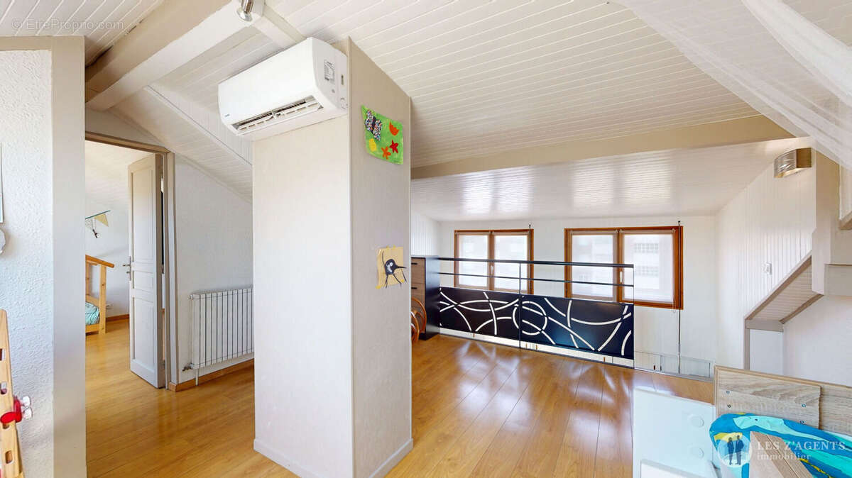 Appartement à SAINT-MARTIN-D'HERES