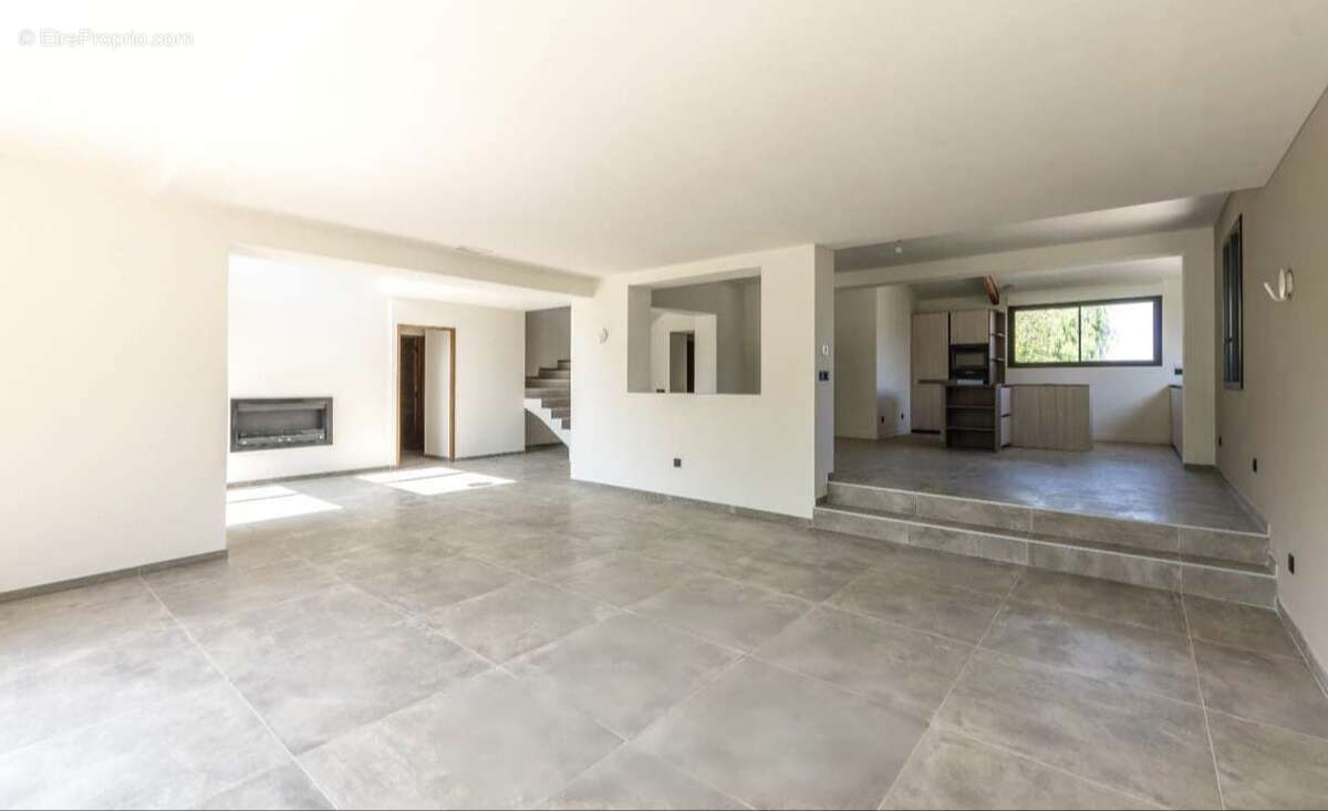 Maison à CANDILLARGUES