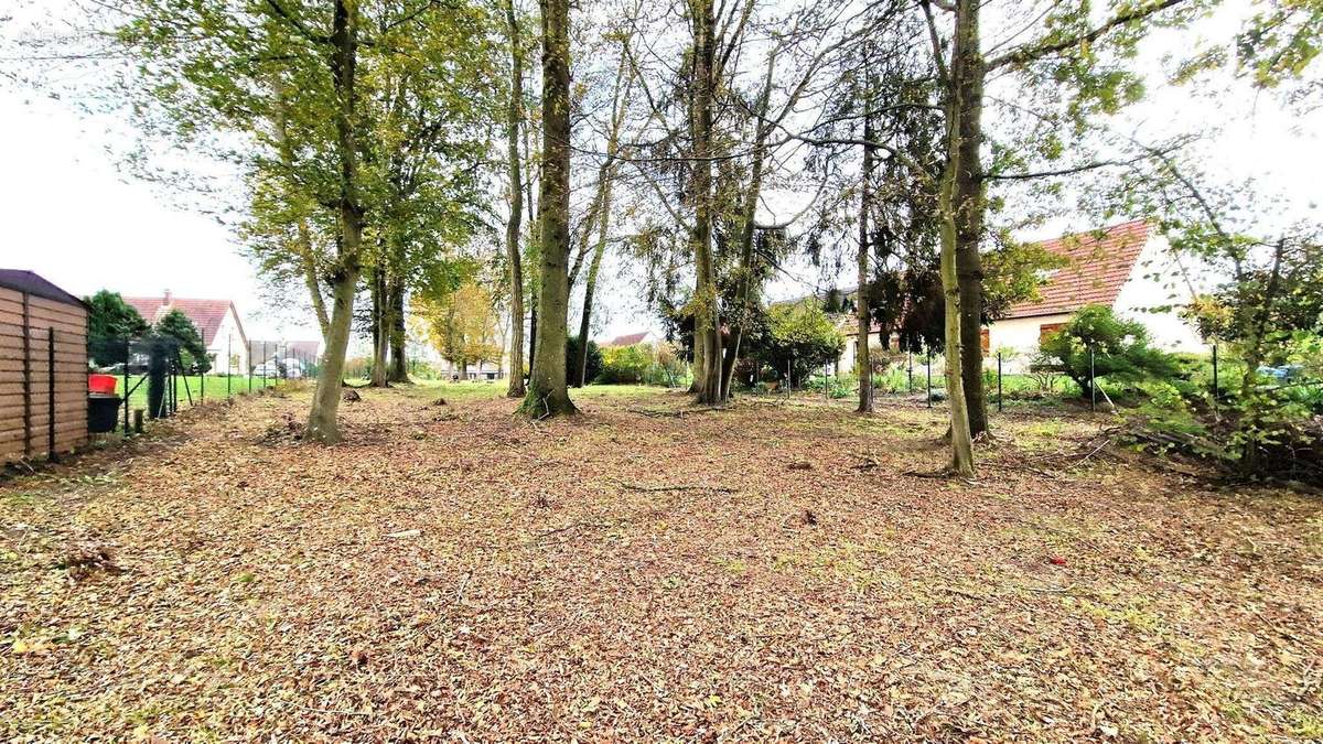 Le terrain est situé hors lotissement - Terrain à MONS-EN-LAONNOIS