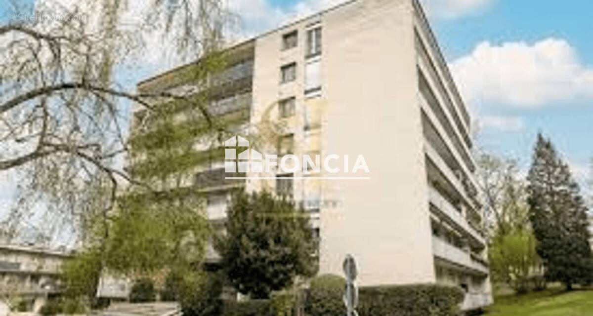 Appartement à RIS-ORANGIS