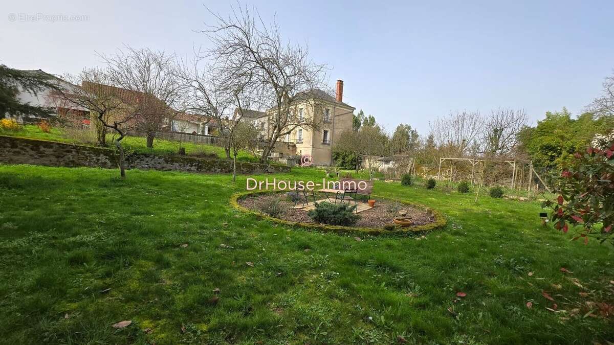 Maison 8 pièces 260 m² à vendre à Aubigne-Sur-Layon (49540) - photo 20