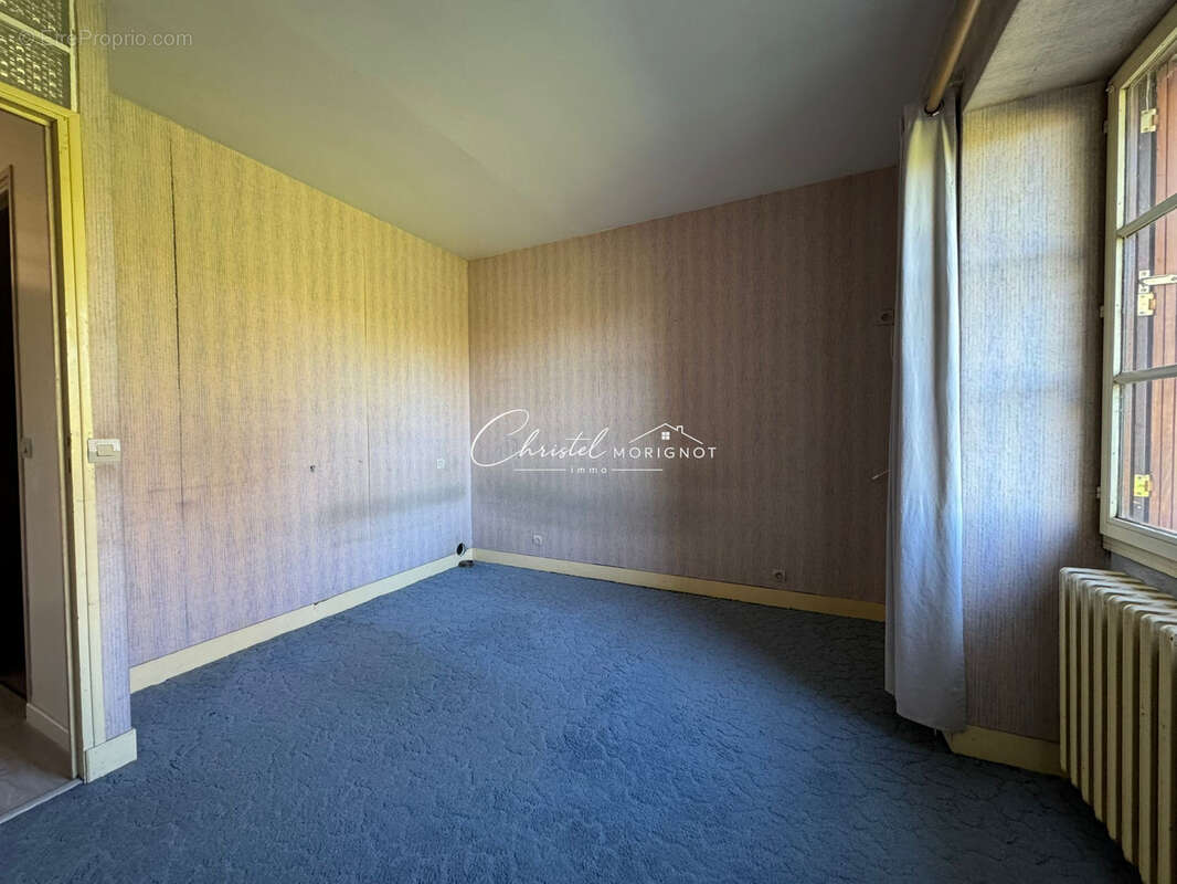 Maison de 140m2 + un atelier, dépendances et studio - photo 9