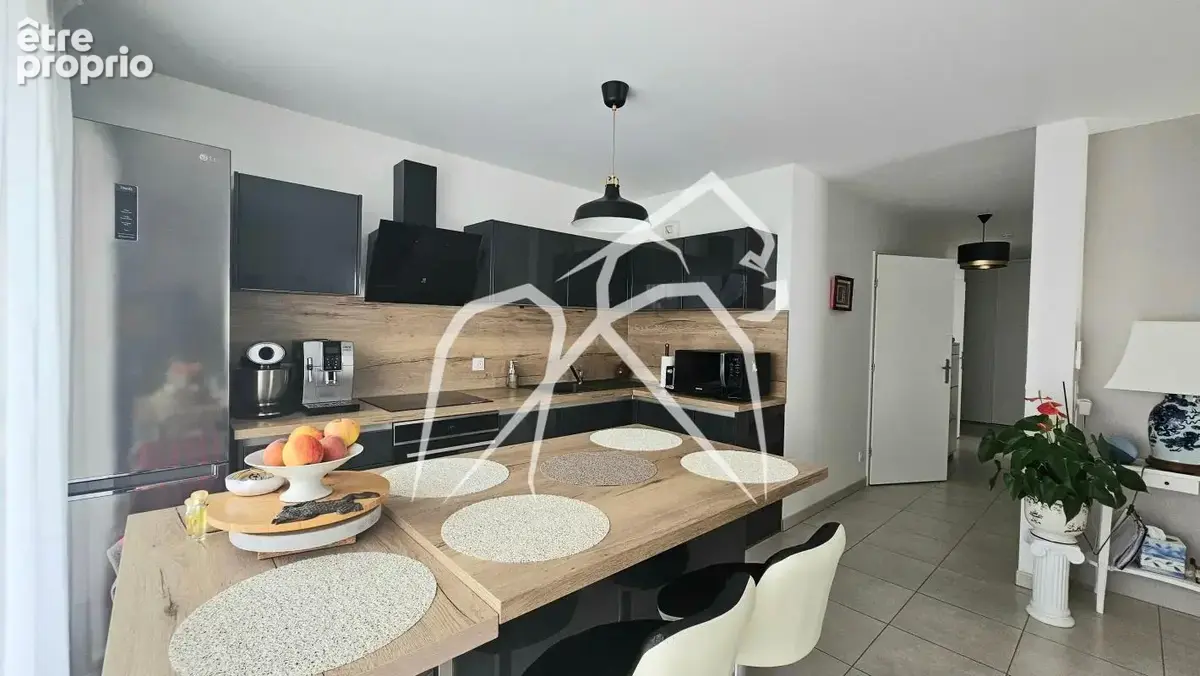 Appartement T3 de 72 m²  Rouen (76100) - photo 2