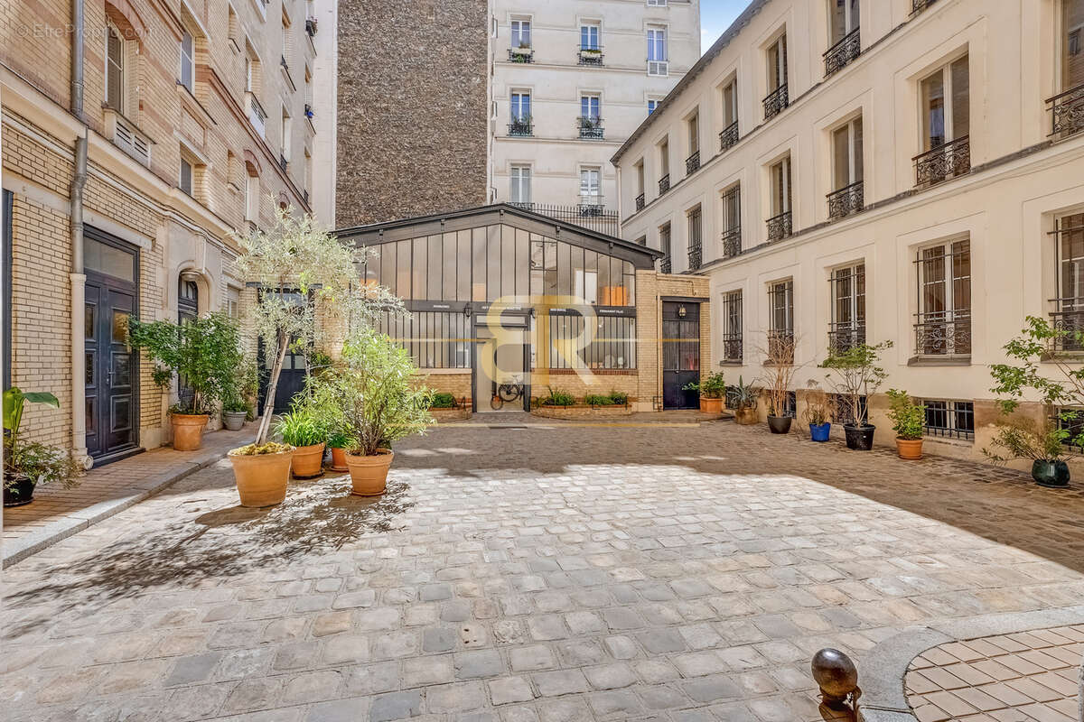 Appartement à PARIS-3E